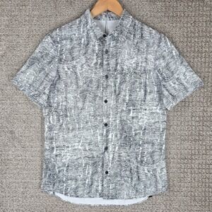 Lululemon Commission Shirt Mens Size Large Short Sleeve Button Down Mono Wave